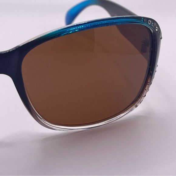 Foster Grant Polarized Brown to Blue Ombré with Rhinestones accents - Picture 11 of 11